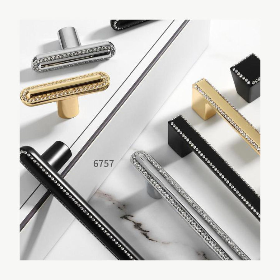 Crystal Bar Pull - Crystal & Ceramic Pulls