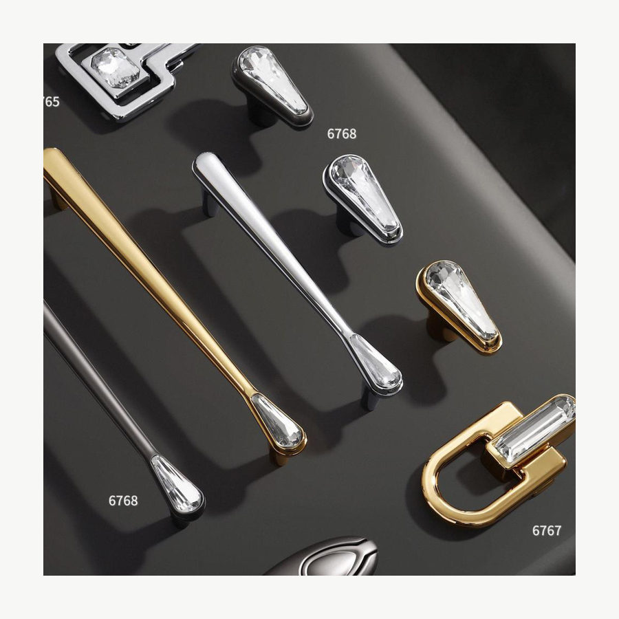 Crystal Bar Pull - Crystal & Ceramic Pulls