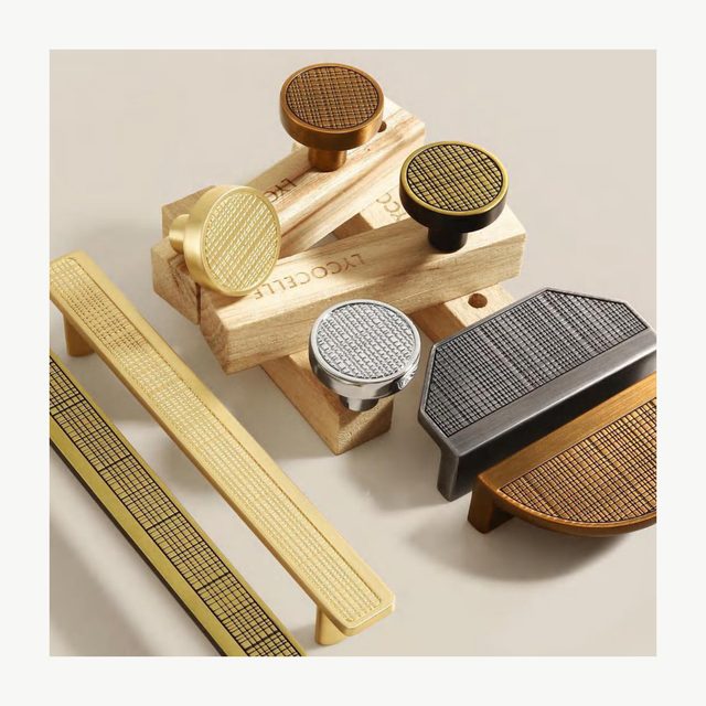 Decorative Half-Round Pull - Zinc Alloy Pulls